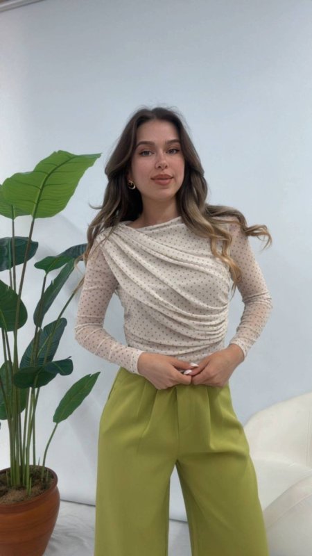 بلوزة ربيعيه